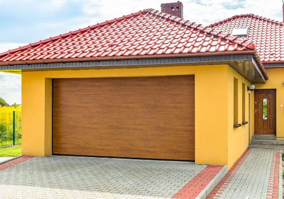 Sekcionálna garážová brána Sekcionálna garážová brána